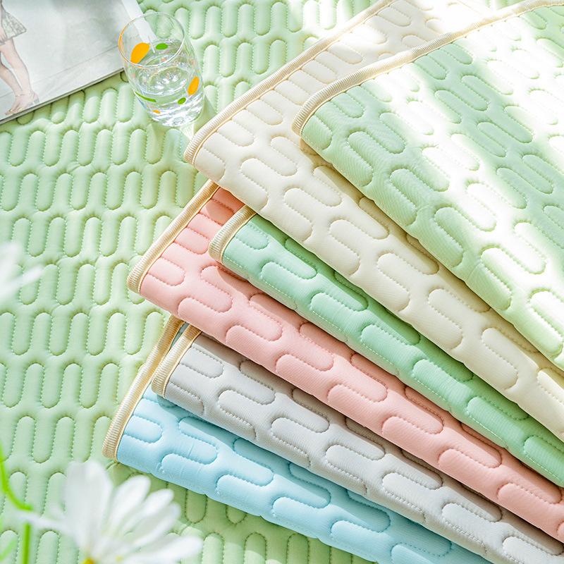 Latex-Sofabezug aus Eisseide, Neu 2024, All-Inclusive-Universalbezug, schickes, rutschfestes Sofakissen, Sommermatte