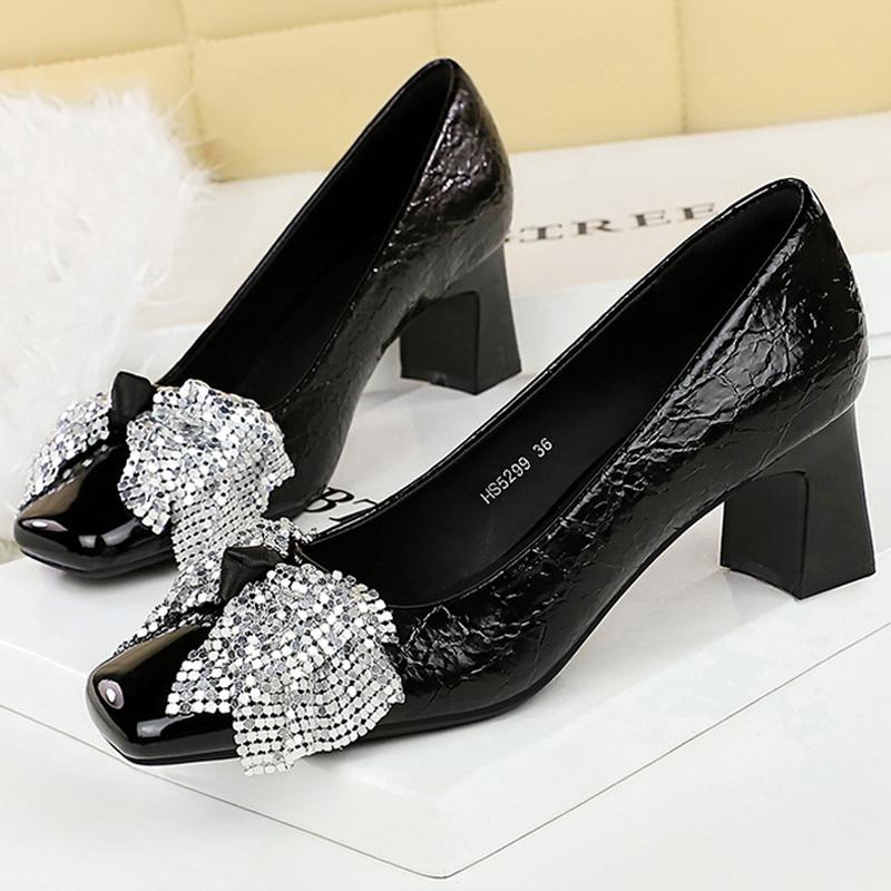 Fashion Mary Jane shoes Women Pumps Rhinestone bowknot Mid heeled square toe high heels 5 cm Luxury banquet shoes Ladies shoes