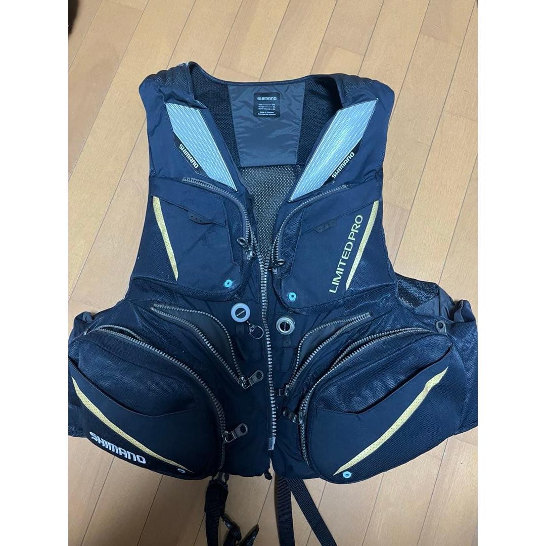 Used SHIMANO LIMITED PRO Life Jacket Navy