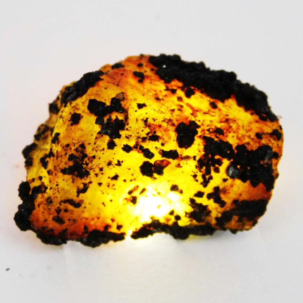 129.6 Ct Natural Yellow Sapphire Rough Earth Mined   Rare Loose Gemstone