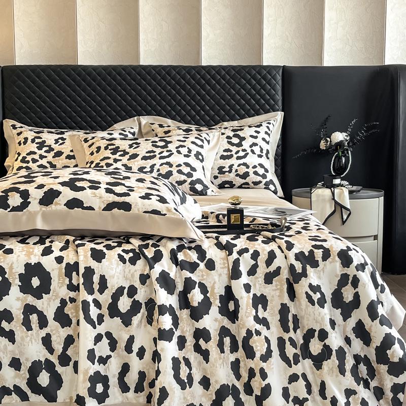 

Стираное ледяное шелковое цветочное летнее охлаждающее одеяло - Легкая роскошь, с широкой каймой, дышащее покрывало-чехол для кондиционера 150x200cm Single Summer Quilt