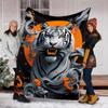 1pc Tiger Art Print Throw Blanket Polyester Fiber, Lightweight Flannel, Soft & Warm, All Season Use for Outdoor, Camping Digital Print