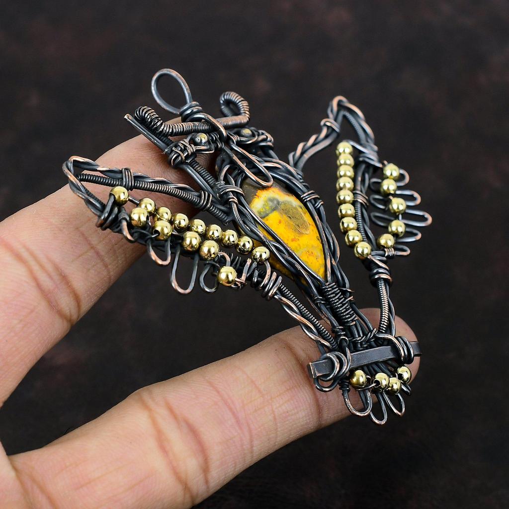 Bumble Bee Jaspis Anhänger Kupferdraht gewickelter Anhänger Handgefertigter Schmuck Eulenanhänger Natursteinanhänger Kupferdrahtschmuck Geschenk für Sie