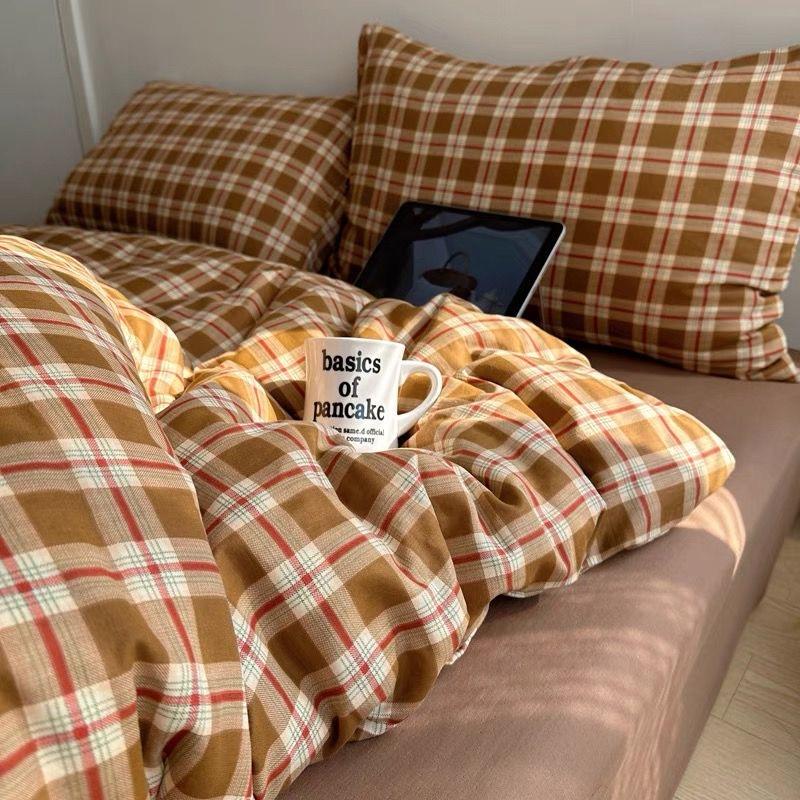 INS Girls Retro Bedding Sets 2025 New British Style Bed Sheet Set Women Plaid Queen Size Duvet Cover Sets With Pillowcases