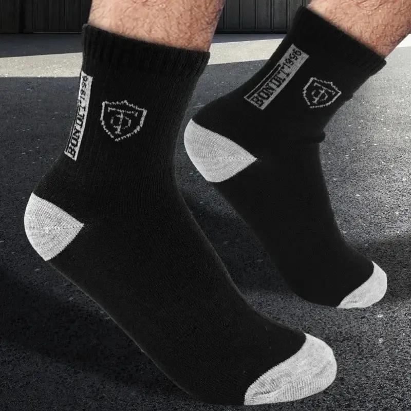 Lot de 10 paires de chaussettes de sport pour homme, 100 % polyester, respirantes et résistantes aux odeurs, en tricot, absorbant la transpiration, désodorisantes, pour le travail et le fitness en plein air