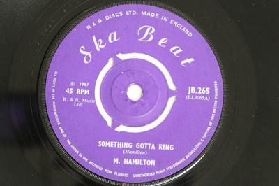 7-Zoll Schallplatte M HAMILTON / LYNWARD DENNIS & HIS G - Something Gotta Ring / Jazz Session JB265 SKA BEAT 1967 UK Reggae, Ska & Dub Gebraucht