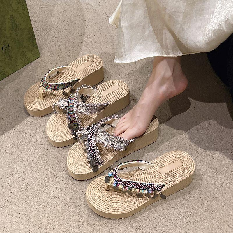 Fashion Shoes Crystals Jewels Outside Thick Platform Women's Slippers and Ladies Sandals Open Toe Slides Rhenstone Easy Wears Waterproof