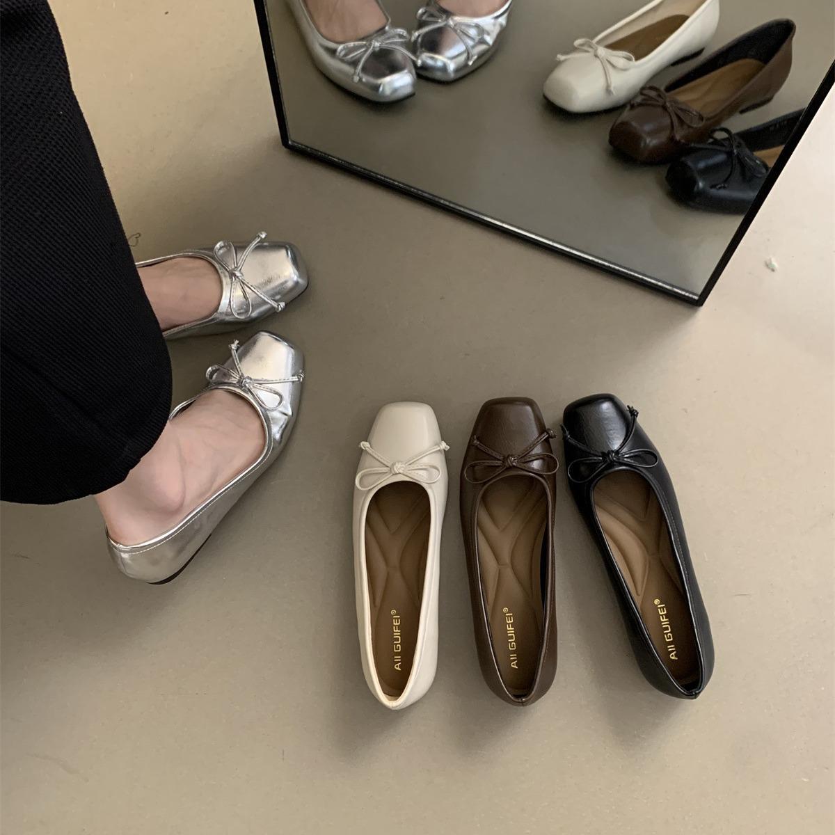 Square head shallow mouth single shoes women s spring and autumn new French evening breeze temperament gentle fairy flat grandma shoes 35 2729₽