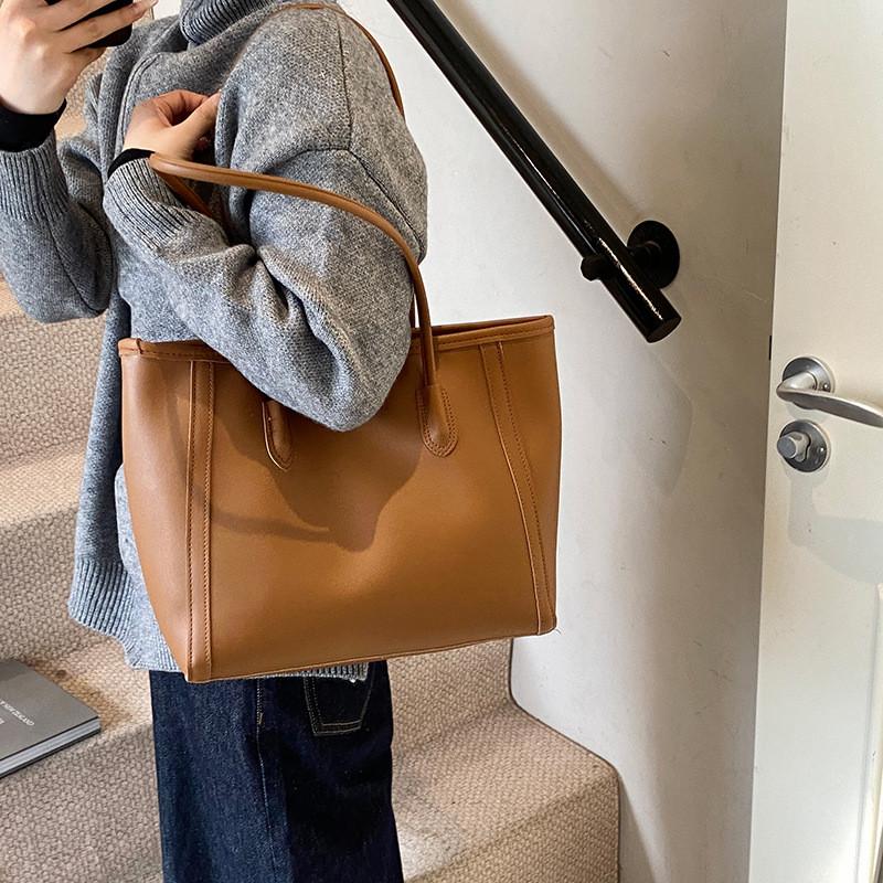 Elegant Black And Brown Pu Tote Bag Ideal For Daily Commuting In Trendy Design