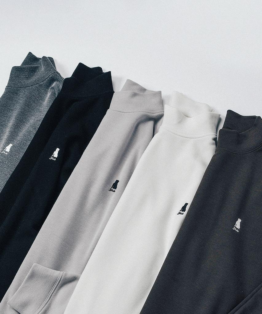 YALE Comfortable Mock Neck Long Sleeve T-Shirt Greige