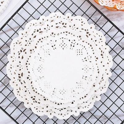 140 Stück Runde Blume Boden Papier Platzset Frittierte Speisen Matte Essteller Ölabsorbierendes Papier Weiße Spitze Dessert Serviette Backteile