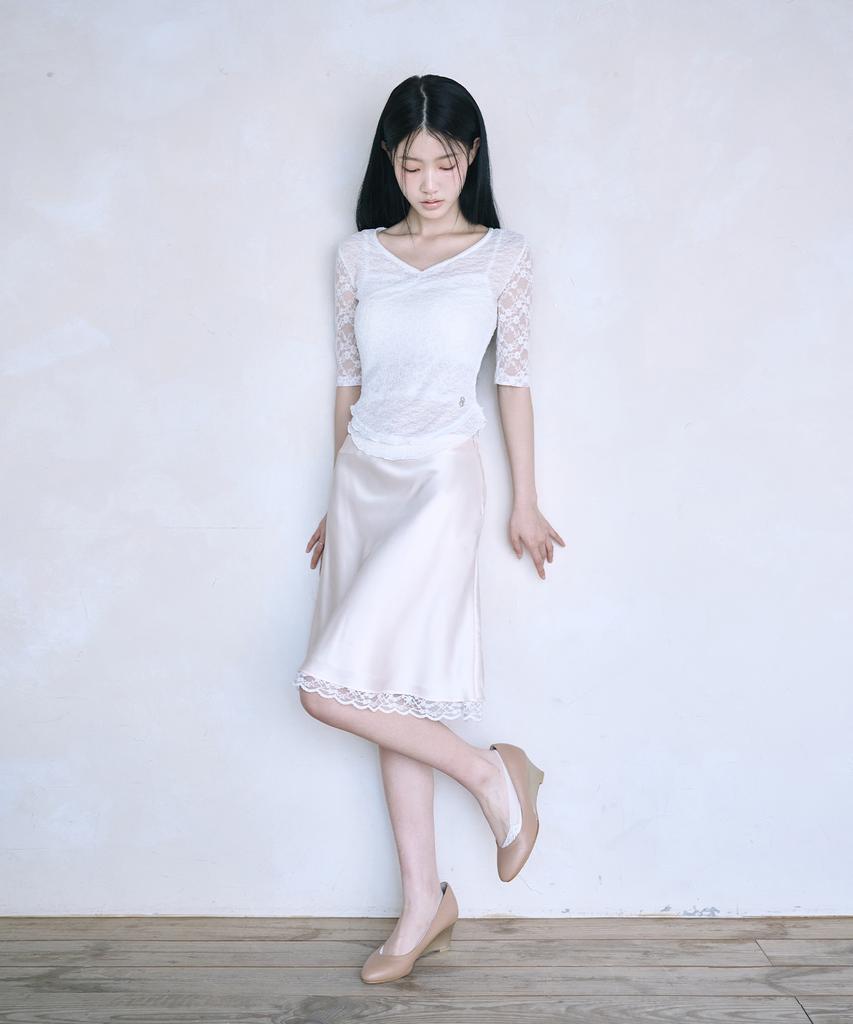 Leijeumiya Claire Lace Midi Skirt [Peach Pink]