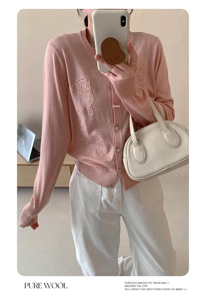 Women's Knit Cardigan Outerwear: Round Neck, Spring/Summer 2026 Fashionable Sweater Top.