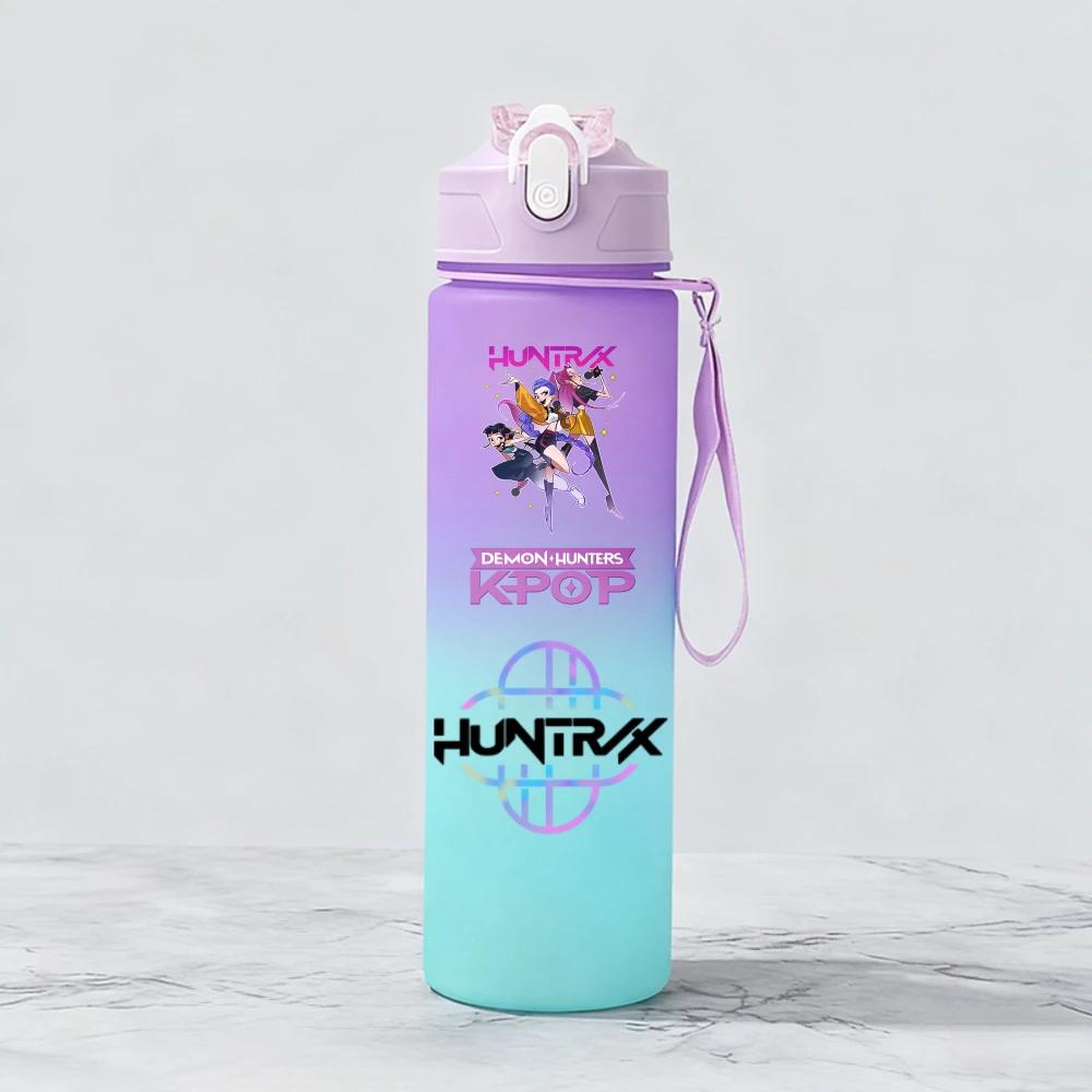 Demon Hunters Huntr Rumi Mira Zoey Jinu Celine Plastic Water Cup Pop Drinking Bottle School Huntrix Gourde ML KPOP X K 800 Kid Friendly Entertaining