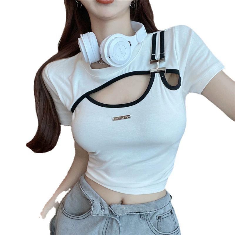 American Retro Spicy Girl Covers Her Belly and Looks Slim with A Short Top Design. Metal Buckle Fake Two Piece Short Sleeved T-shirt for Women