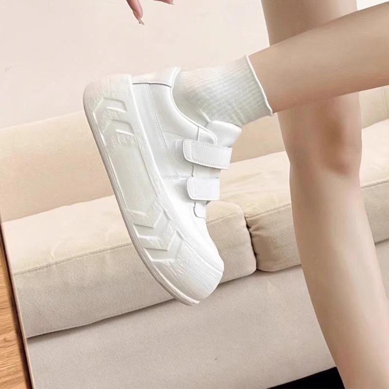 

Velcro big head platform bread shoes women s 2025 spring and autumn new academic style sports and leisure height increase white shoes 40