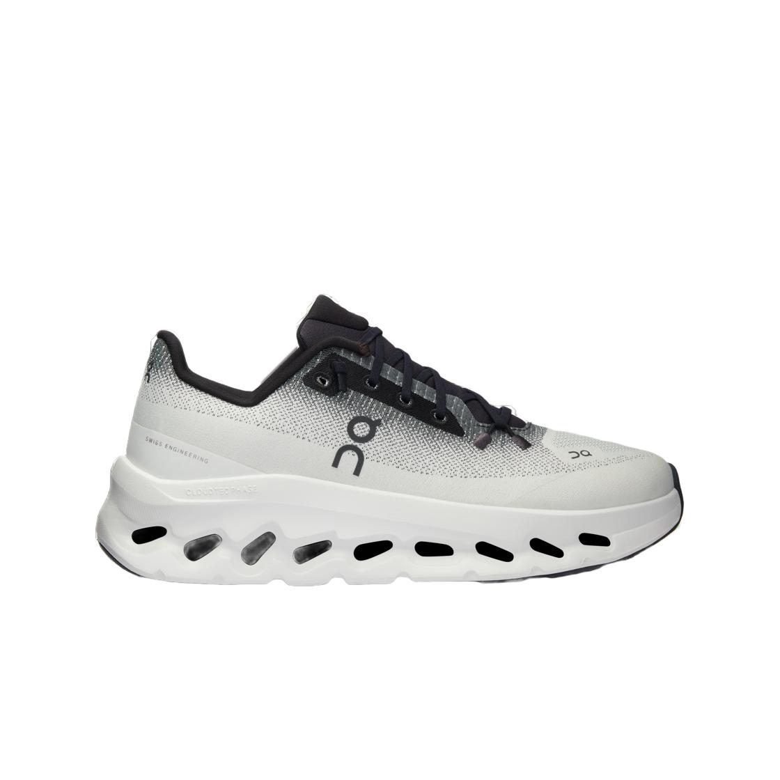 

(в) On Running Cloudtilt Черный Слоновая кость EU 37.5W