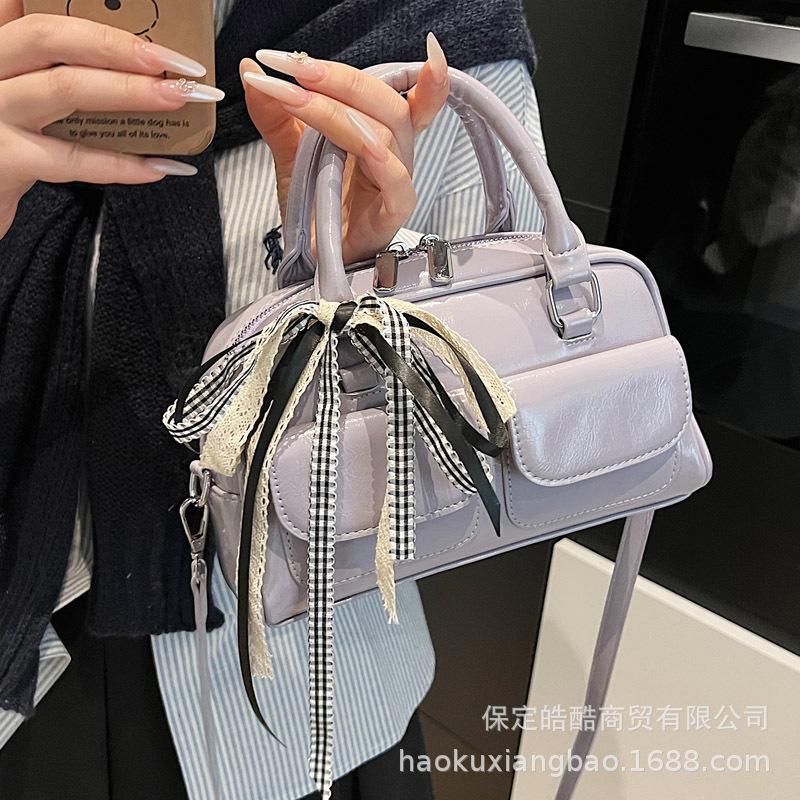 High-end Foreign Style Small Bag Women's Summer 2025 New Fashion Niche Messenger Bag Women's Portable Boston Bag