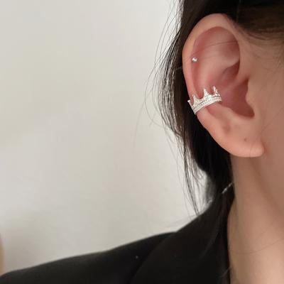 Crown Ear Clips for Women Without Ear Piercings, High-end Sense Light Luxury Temperament Niche Ear Bone Clips New Models for The Year