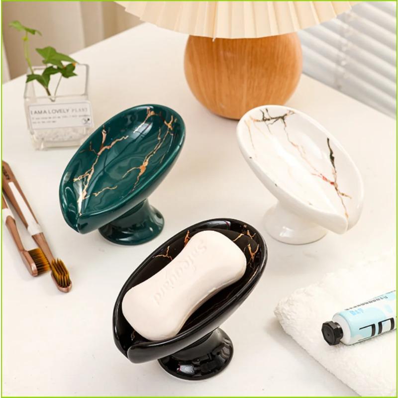 1PC Ceramic Leay Shower Soap Holder Bathroom and kitchen Supplies Leaf Shape Box Water Guide Hole Dish Storage Plate