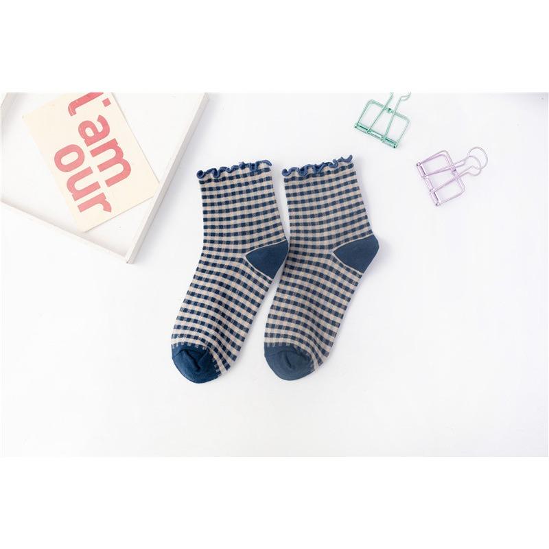 Female Spring and Autumn Vintage Square Checked Fungus Lace Lovely College Wind Tube Cotton Socks