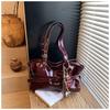 IELGY Ladies Underarm Bag Retro Large Capacity Autumn Winter Casual Pleated One-Shoulder Commuter Bag