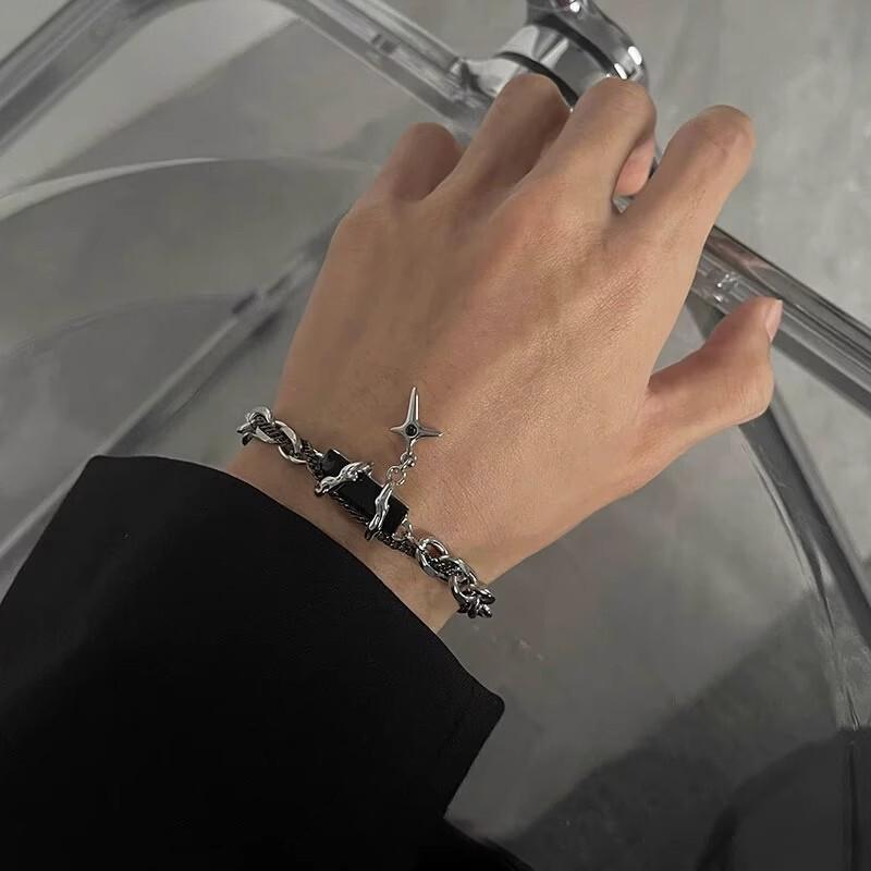 2024 Retro Red Black Zircon Star Bracelets For Women Men Trendy Punk Crystal Chain Bangle Unisex Jewelry Halloween Accessories