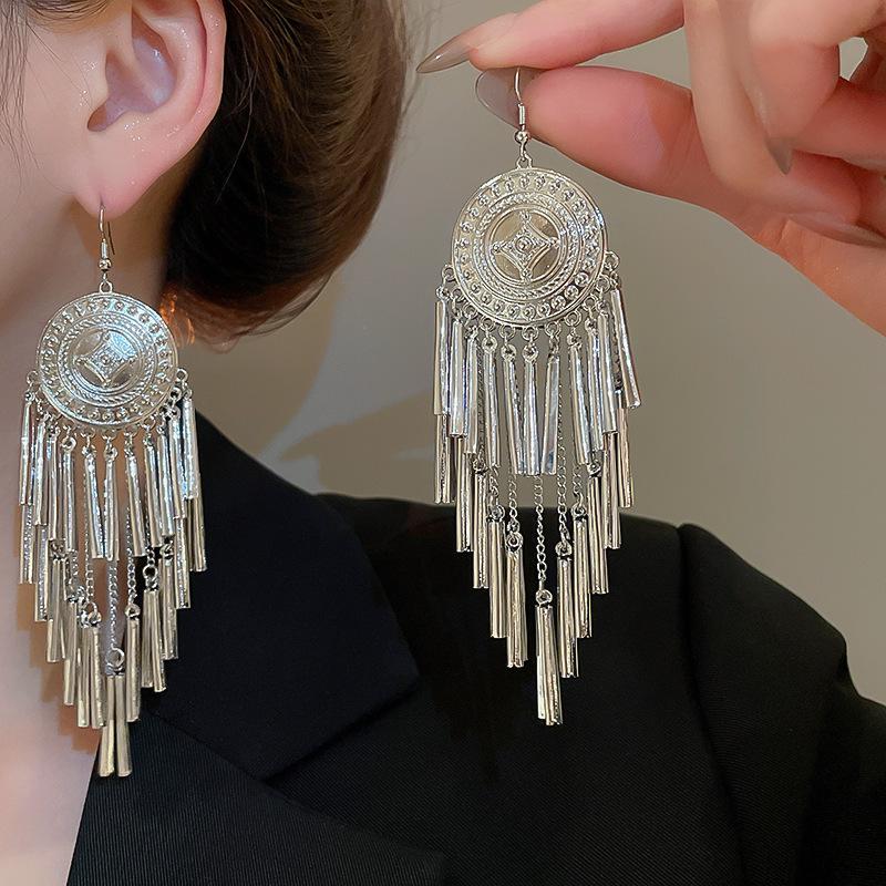 Bohemian Tassel Earrings: Ethnic Style, Versatile Travel Accessories