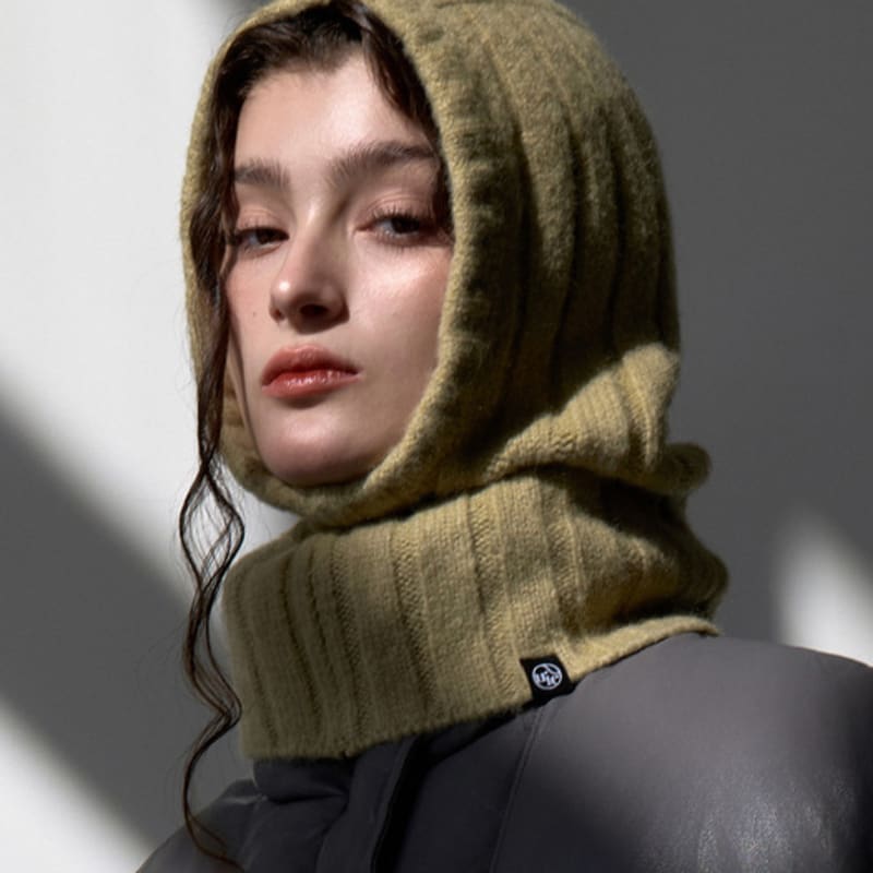 Ouie Beschriftung wollige Sturmhaube mintbeige OU1506