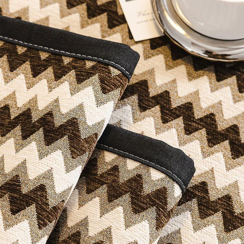 

Four Seasons Universal Dirt-resistant Non-slip Cushion Light Luxury High-end All-inclusive Sofa Cover Cloth Towel 45x45 pillowcase