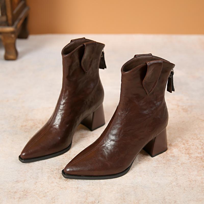 

Pointed high-heeled short boots women s autumn and winter thick-heeled bare boots retro Martin boots fashion western cowboy boots 34 коричневый
