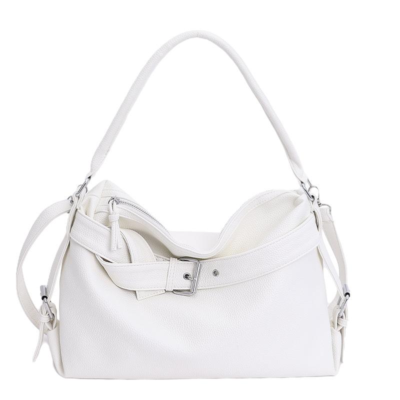 Fashionable Large Capacity Motorcycle Bag for Women, New Niche Crossbody Bag, Armpit Bag, High-end Sensory Communication, Hot Girl Tote Bag
