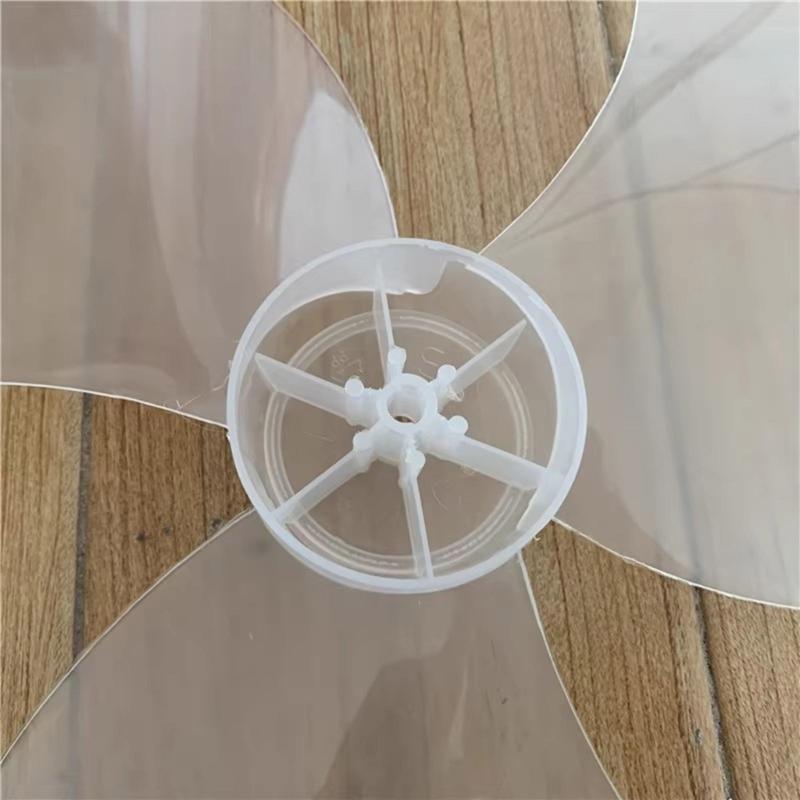 Energy Efficient Fan Blade Replacement 3 Leaf Design Spare Part Plastic Texture Suitable for Vertical Desk Fans