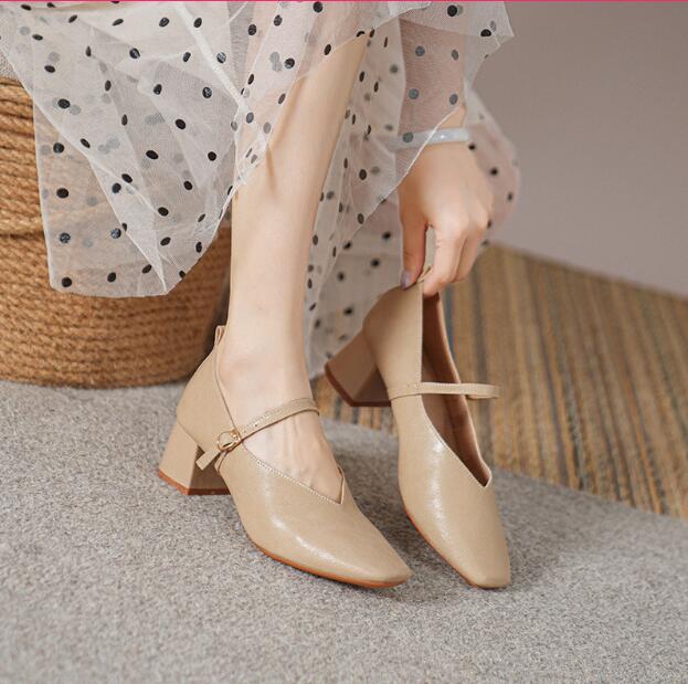 Fashion 2024 New Square-toe Woman Leather Shoes Elegant French Retro High Heel Shoes Women'S Shallow Mouth Casual Chunky Heel Dress Sho