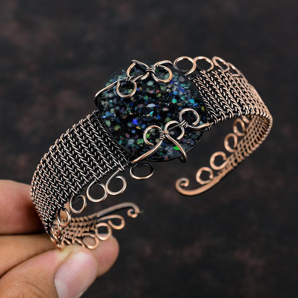 Svart etiopisk opal armband koppartrådsvirad manschettarmband ädelstensarmband justerbar manschett handgjort armband koppartrådssmycken för gåva