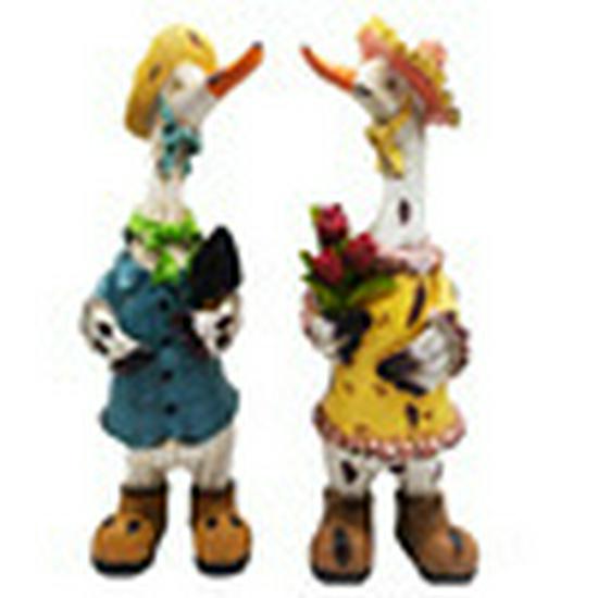 Hand-painted Resin Country Duck Ornaments for Home & Garden