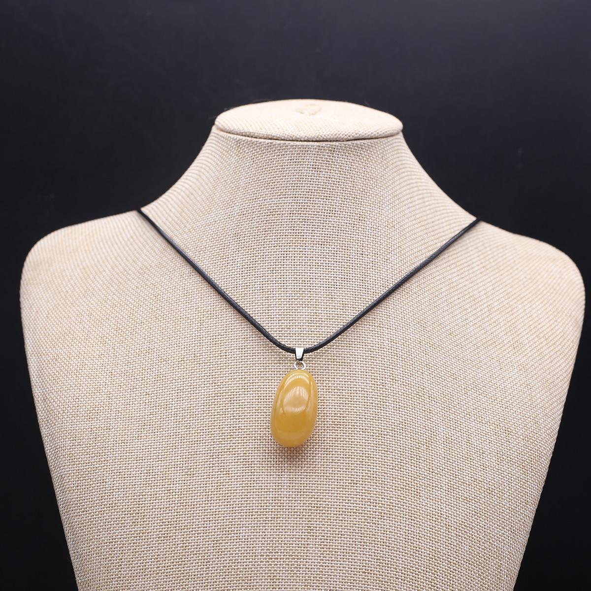 

1 шт. в партии ожерелье из натурального камня, кулон, нерегулярный кристалл, кварц, агат, лазурит, веревочная цепочка, ожерелья для женщин и мужчин, ювелирные изделия, подарки 15 × 25-20 × 30 мм 1Pcs/Yellow Jade