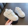 Sapatos Brancos para Crianças2026Novos Tênis Esportivos para Meninos Primavera e Outono, Sapatos Casuais Leves para Meninas, Tênis de Bebê com Solado Macio
