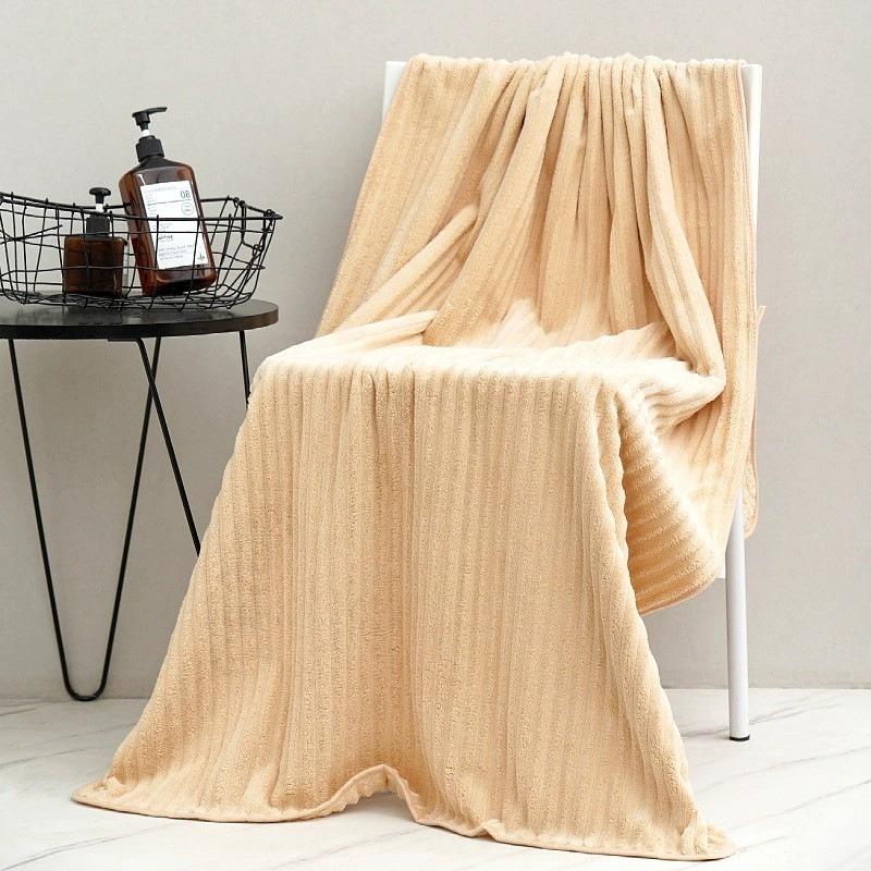 1pcs Thickened Enlarged Coral Fleece Adult Bath Towel Soft and Absorbent Not Easy To Shed Hair Household Shower Towels Sports Beach Washcloths