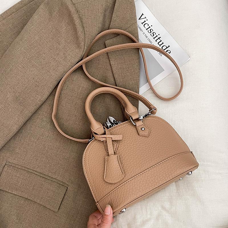 

Brand Shell Bag Luxury Designer Handbag And Purse Women Solid Pu Leather Shoulder Crossbody Bag Black Classic bolsos Day Clutch 30cm))