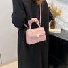 Borsa a Spalla Quadrata da Donna con Decorazione a Cuore, Chiusura a Bottone a Pressione, Borsa a Tracolla Casual per il Pendolarismo Quotidiano e Outfit Estivi