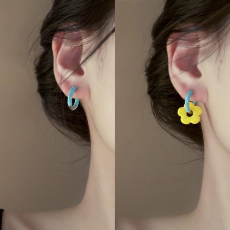 Creative Design Fashion Multicolour Contrast Dissymmetry Hoop Earrings for Women Cute Charm Summer Korea Earring Jewelry Gift