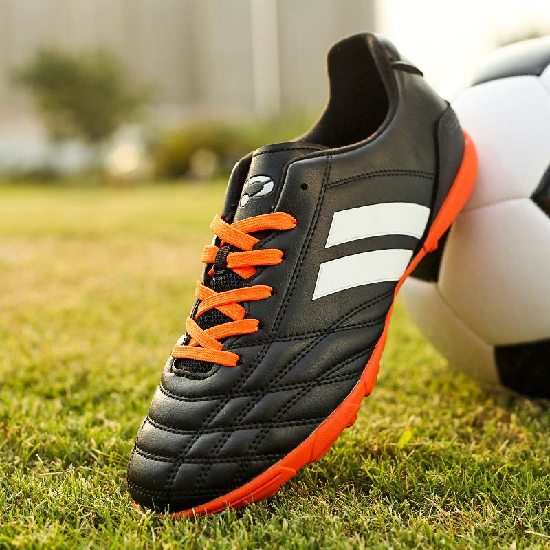 Scarpe da Calcio Basse Tf Chiodi Spezzati Erba Sintetica Ragazzi e Ragazze Adolescenti Studenti Antiscivolo Scarpe da Allenamento Competizione