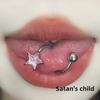 Piercing de langue en acier titane de type S Satan's Child