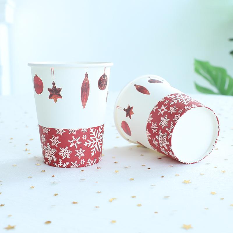 Merry Christmas Party Disposable Paper Cups with Santa & Elk Decorations