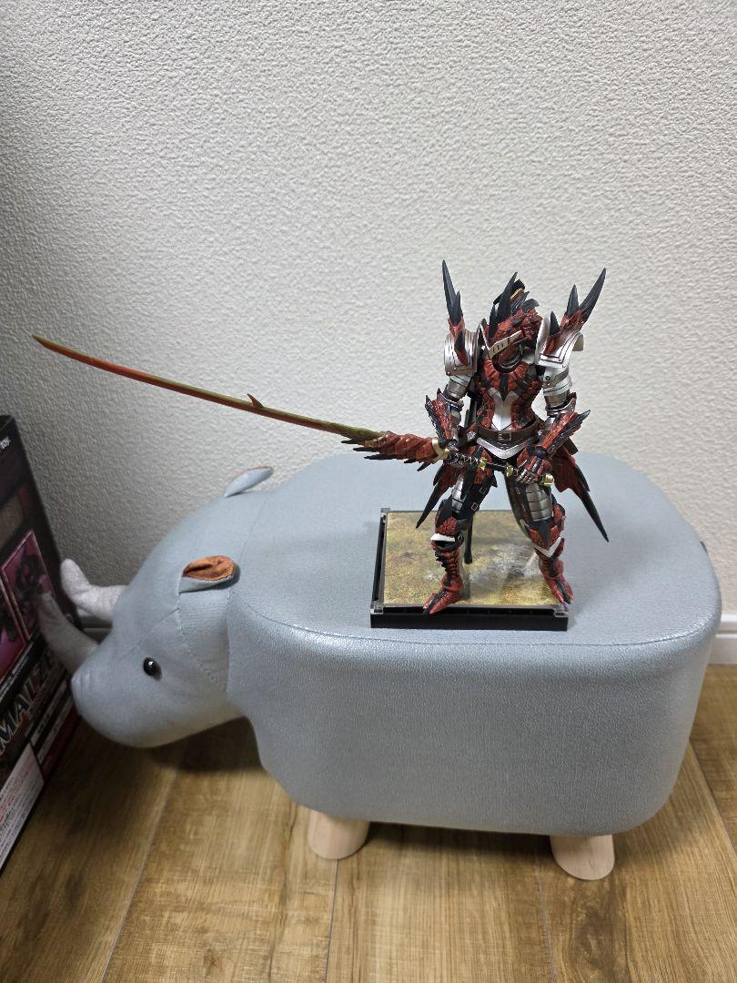 

[USED] Monster Hunter 4 Fully Movable Action Figure Rathalos Equipment Hunter Swordsman