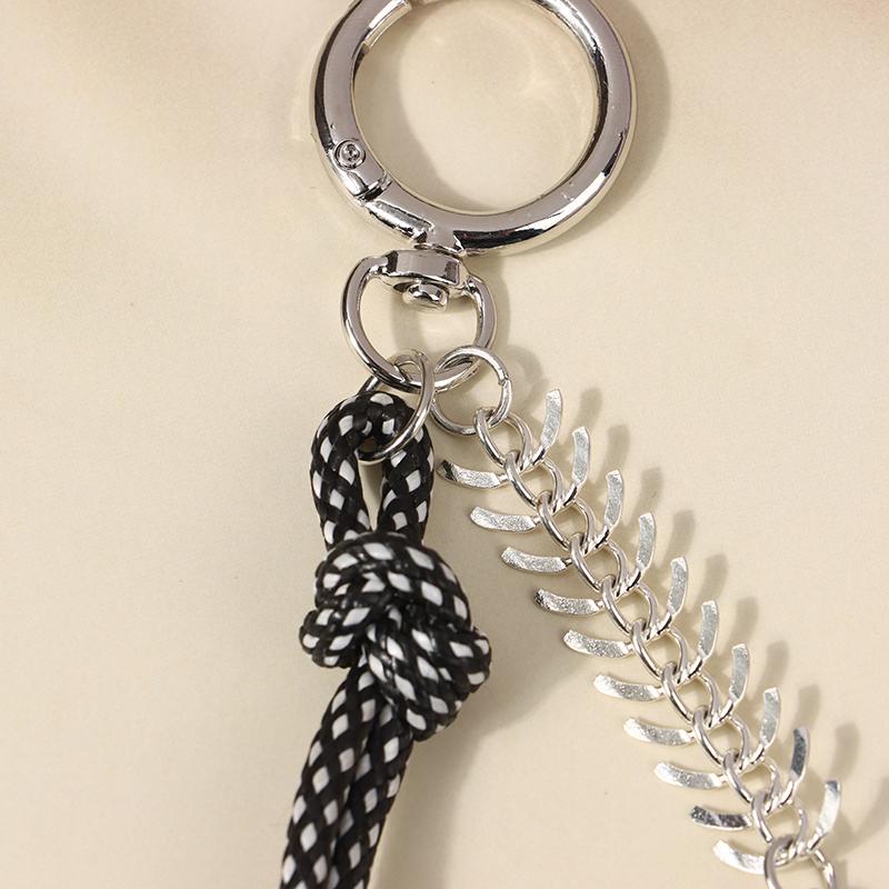 Y2K Punk Fishbone Fishtail Pendant Keychain Vintage Creative Braided Rope Keyring  Bag Charm Bag Key Accessories