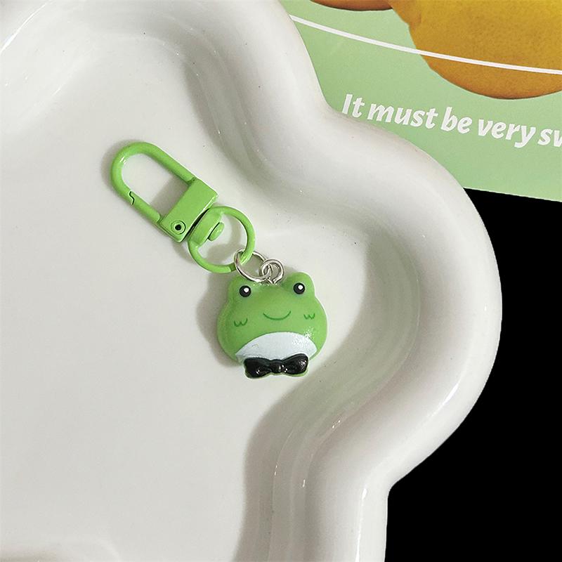 Mini Lonely Frog Keychain Off Single Cheats Funny Cartoon Pendant Girlfriend Gift Trumpet Ornament