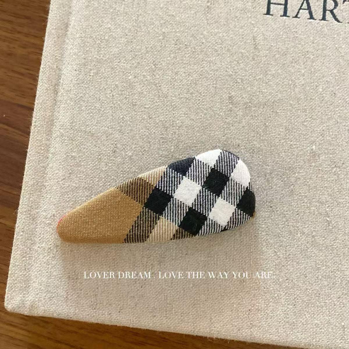 

Korean Khaki Plaid BB Hair Clip - Sweet Retro Side & Bangs Accessory