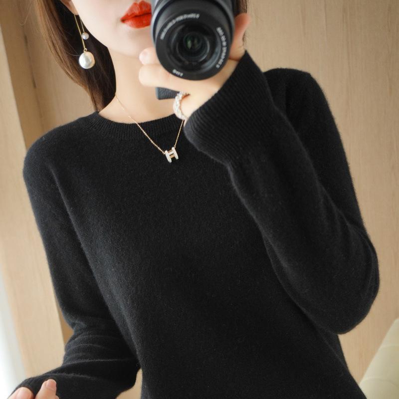 Women's Knitwear Thin Round Neck Solid Color Pullover Temperament Short Long-sleeved Top Autumn